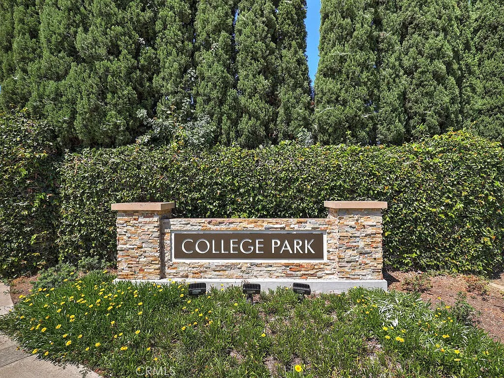 College Park Walnut Village