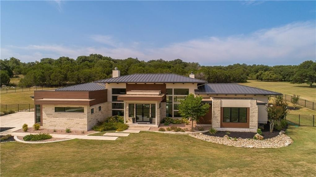 La Ventana Ranch OA TownSq Community App Beautiful Hill Country Homes