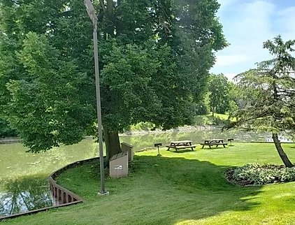 Lakeside Picnic Area thumbnail