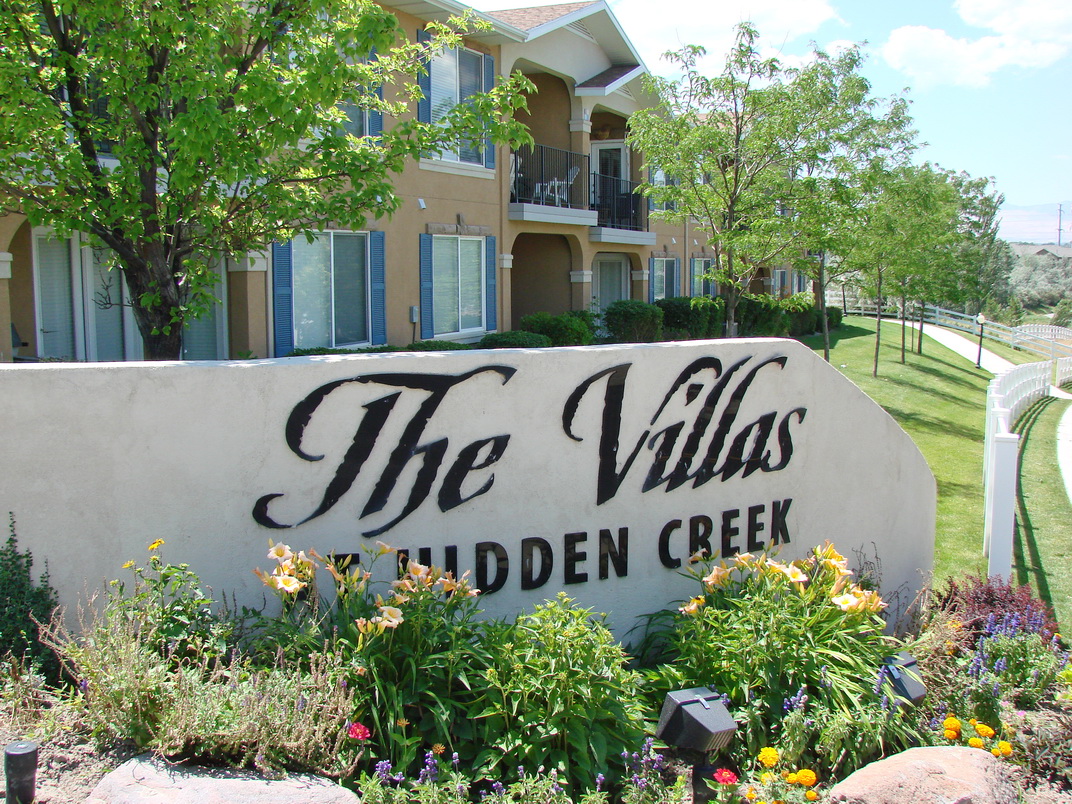 The Villas at Hidden Creek TownSq Community App Photos