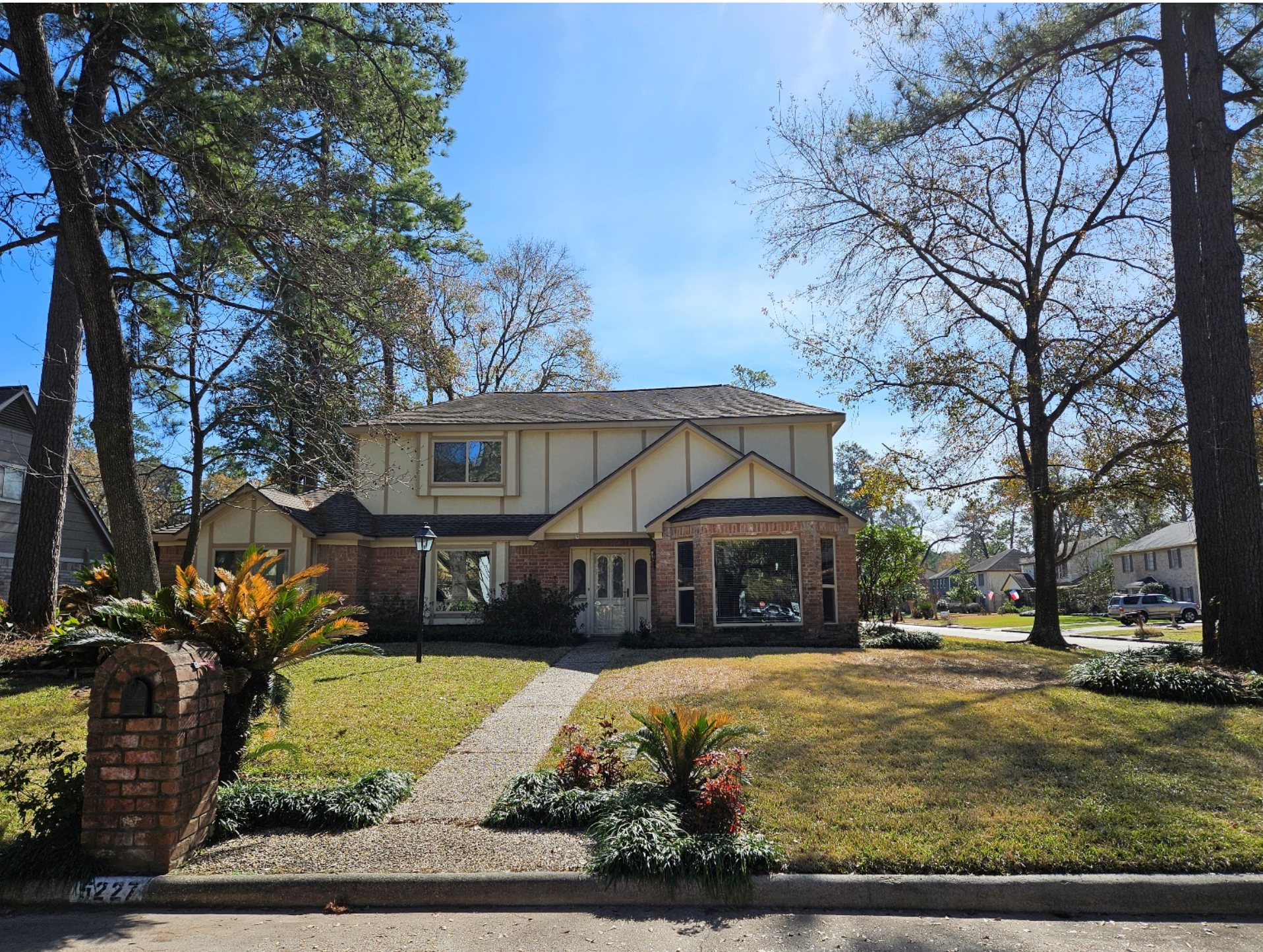 This beautiful home has been the longtime residence of the Adamson’s since 1988. They find living in the neighborhood quiet, peaceful, friendly and an overall pleasant environment. The Adamson’s appreciate how well the homes are maintained throughout the neighborhood. They also appreciate the many activities provided through the association. The Adamson’s take pride in the home’s landscape through their personal efforts to maintain its fresh, clean and trimmed appearance. The home has a tasteful combination of trees and shrubbery which, complements its unique lot shape and location. The landscape enhances the beauty of the home and its overall appearance. The house is very well maintained, representing the best of Terra Nova and its’ owners. Please take the opportunity to drive by the Adamson’s home, it is well worth the time. Terra Nova will continue to recognize on a monthly basis the efforts of its residents to beautify and maintain our neighborhood. If you are interested in recommending a residence to the “Yard of the Month” committee please submit them by the 25th of the month and address it to: nodaway@sbcglobal.net The beauty of a home can never be undervalued, it brings joy to all whom encounter it. An easy way to brighten a home is to maintain:              A nicely trimmed and clean curbside                       A freshly mowed lawn makes your grass shine and remain healthy ​          Allow the beauty of your home to shine through by trimming shrubbery and                                 trees as required Thank you, The Yard of the Month committee If you have landscaping tips to share, send them to Nodaway@sbcglobal.net and they can be added. thumbnail