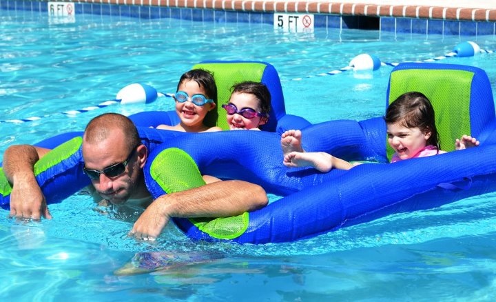 Family fun in the pool thumbnail