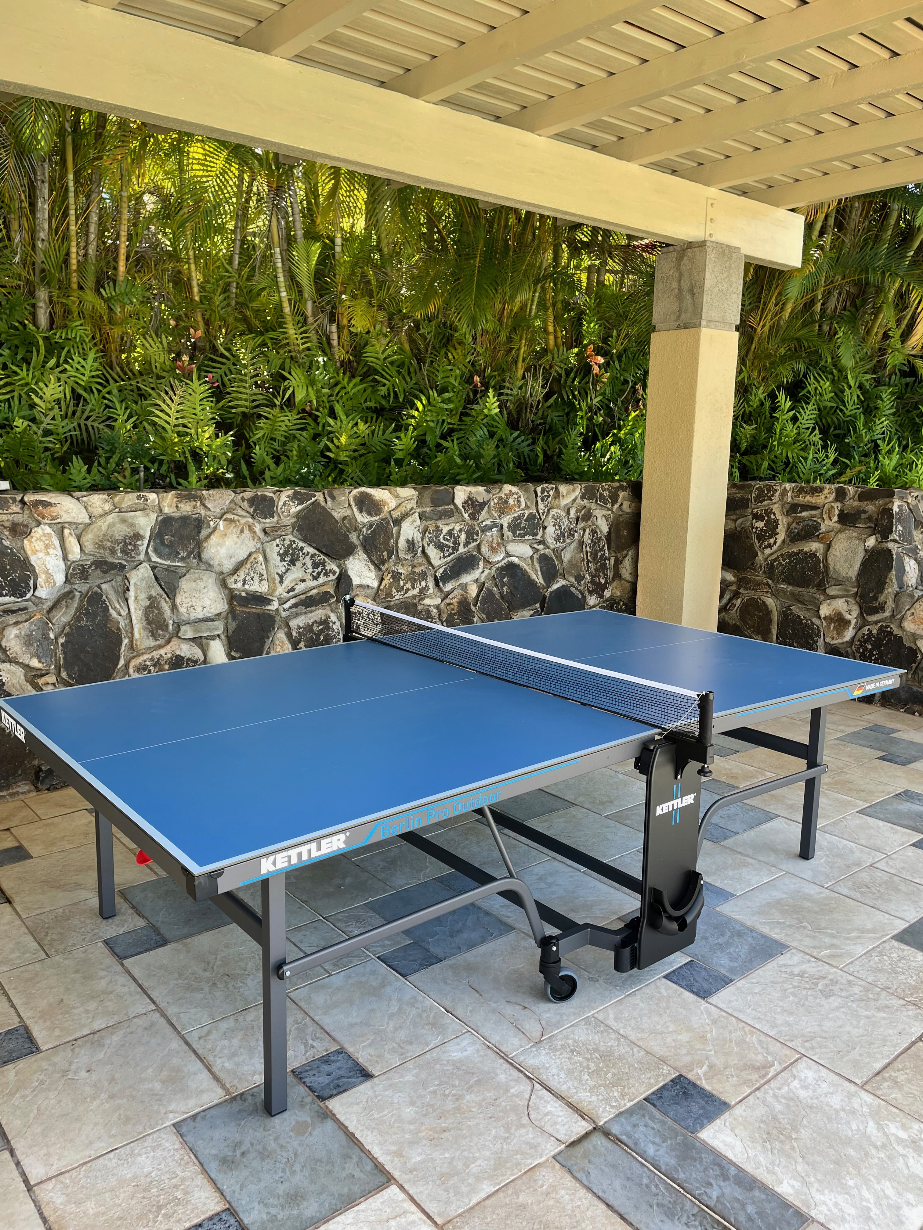 Outdoor Ping Pong table thumbnail