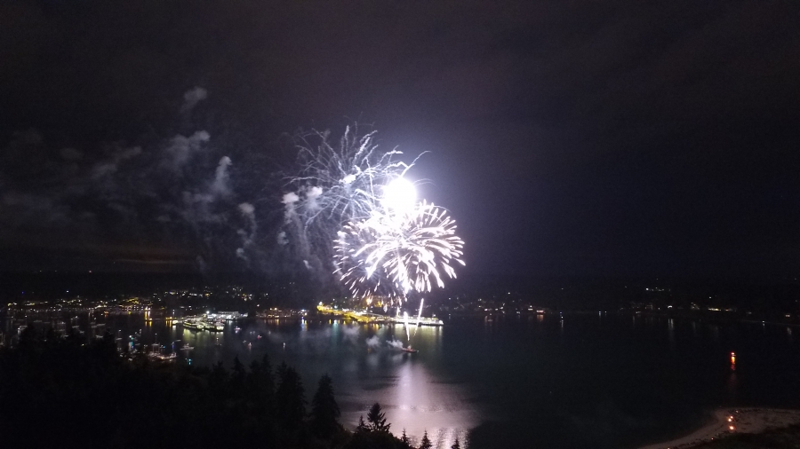 Fireworks in Seattle looking east across the Sound from Bill Point thumbnail