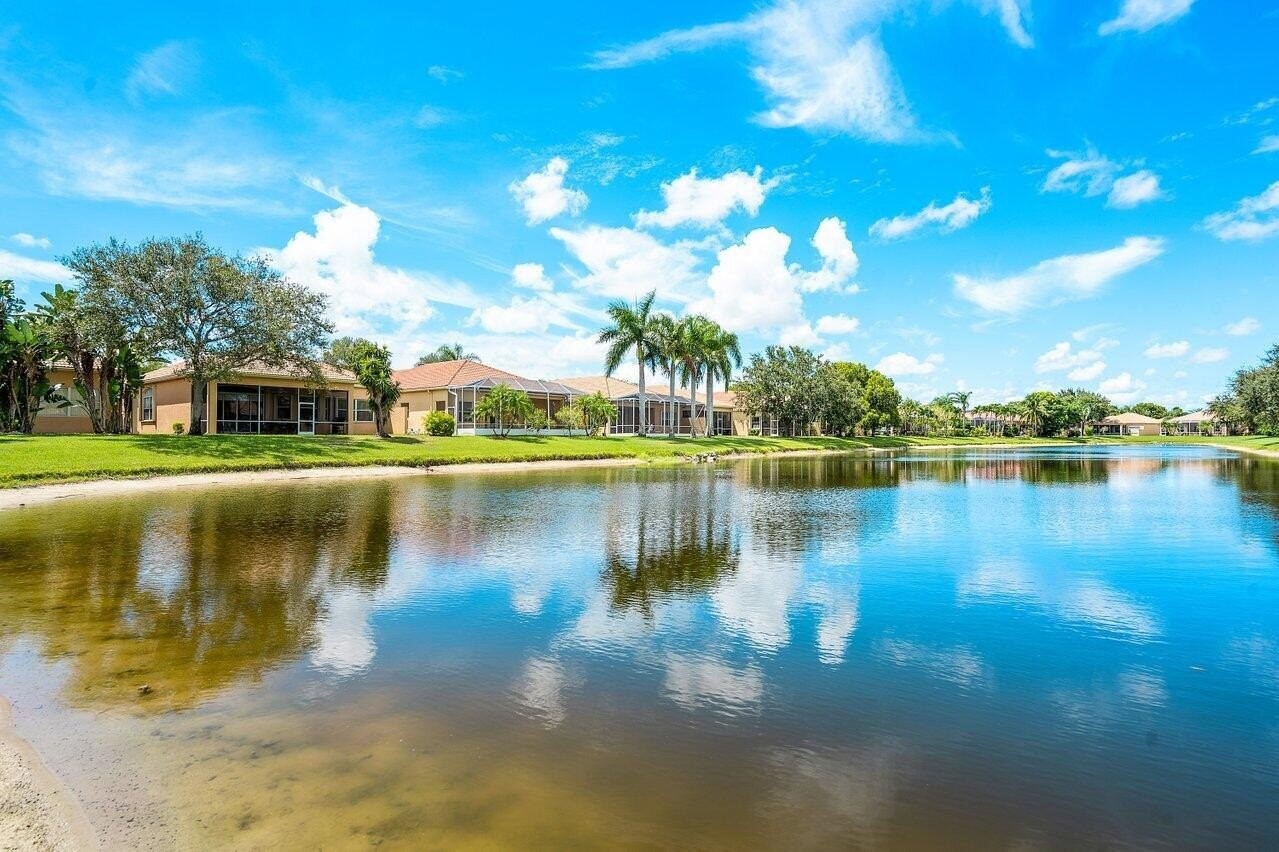 Pond Behind Homes thumbnail