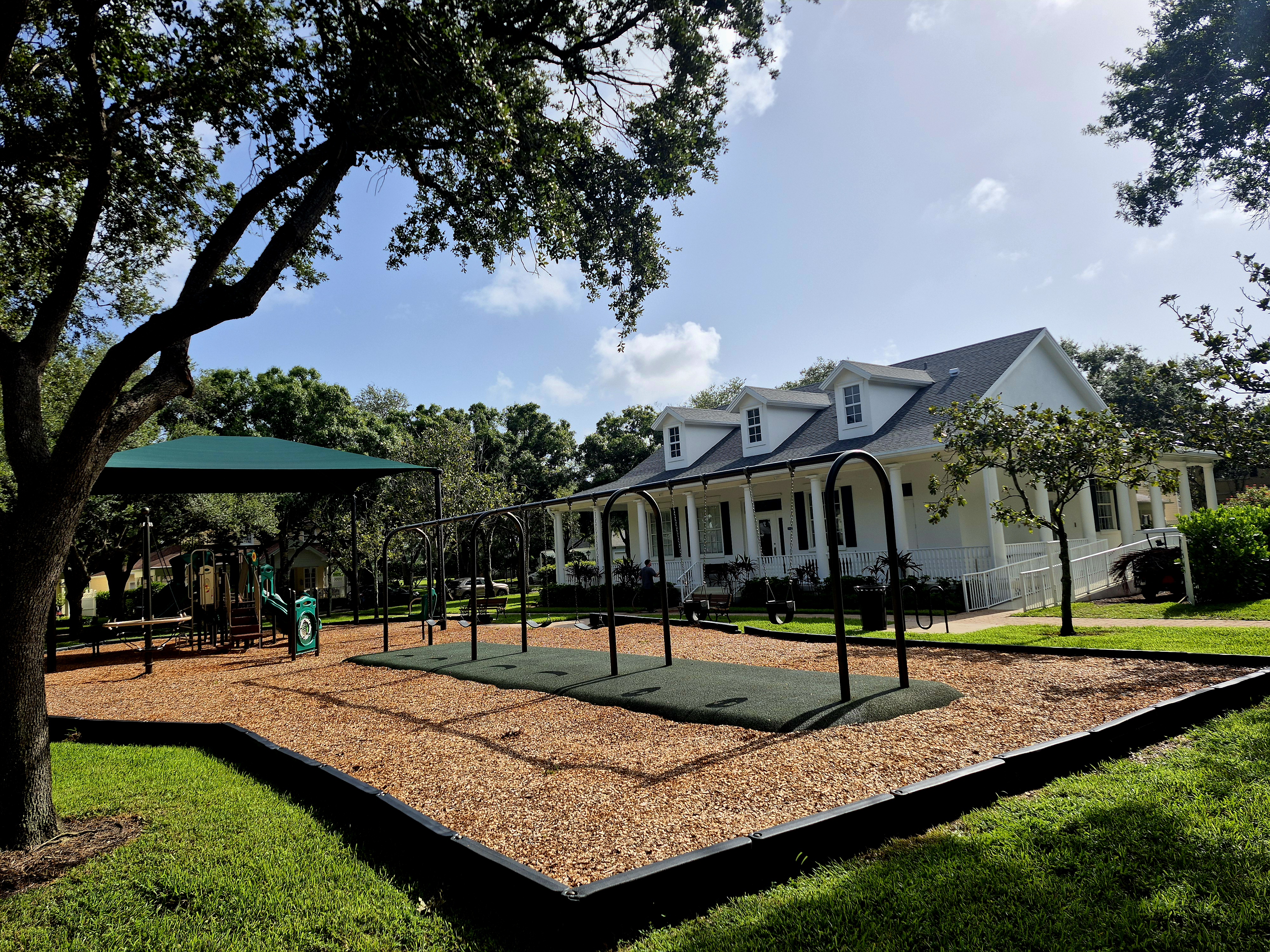 North clubhouse side entrance thumbnail